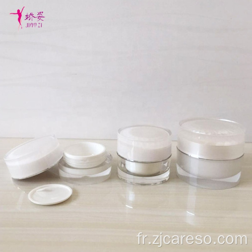 Pot de crème cosmétique pour le visage avec capuchon en diamant